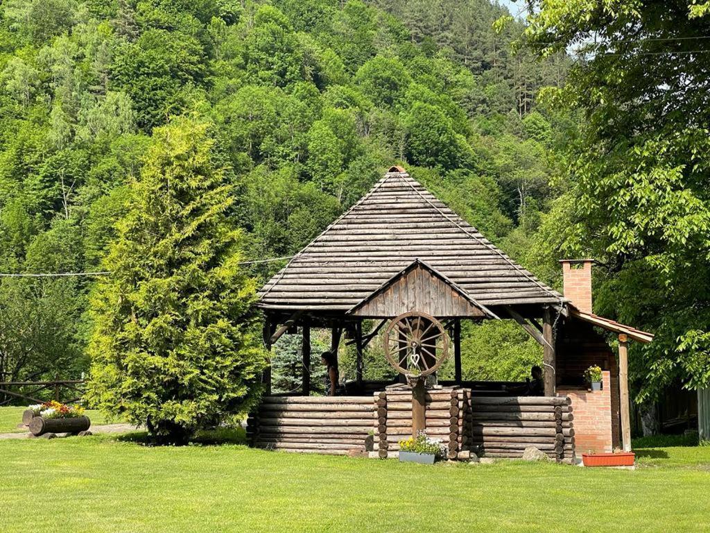 Cabana Valea Sadului Rau Sadului Exterior foto